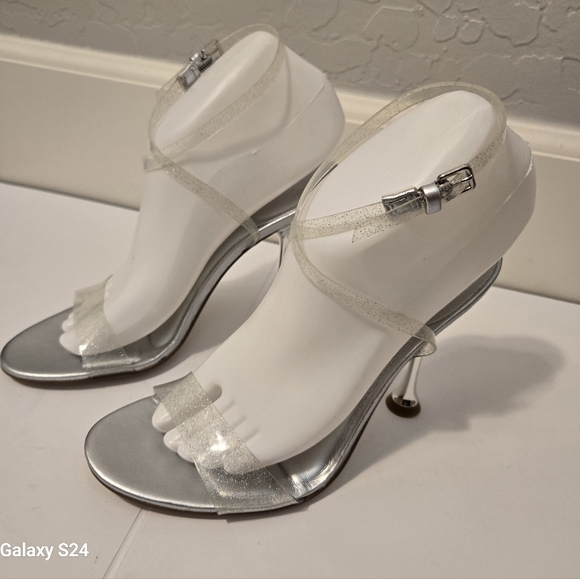 Marc Fisher Silver Clear Calisty Open Almond Toe Strappy Heeled Sandals Size 7.5 - Picture 3 of 8